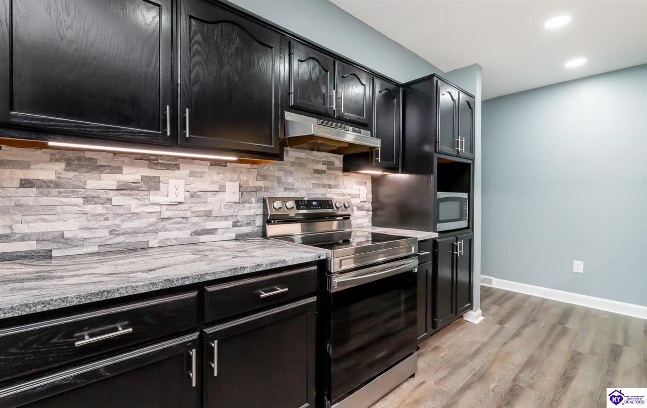 Listing Picture 160 Kentucky Circle Radcliff, KY 40160 MLS HK24004124