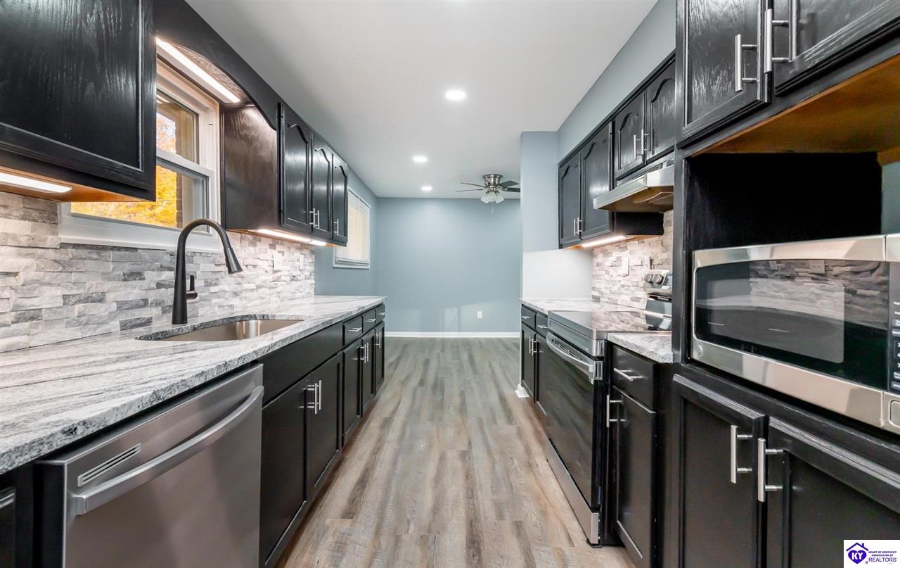 Listing Picture 160 Kentucky Circle Radcliff, KY 40160 MLS HK24004124