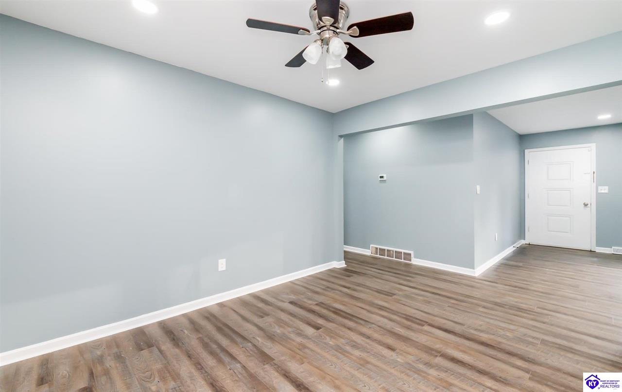 Listing Picture 160 Kentucky Circle Radcliff, KY 40160 MLS HK24004124