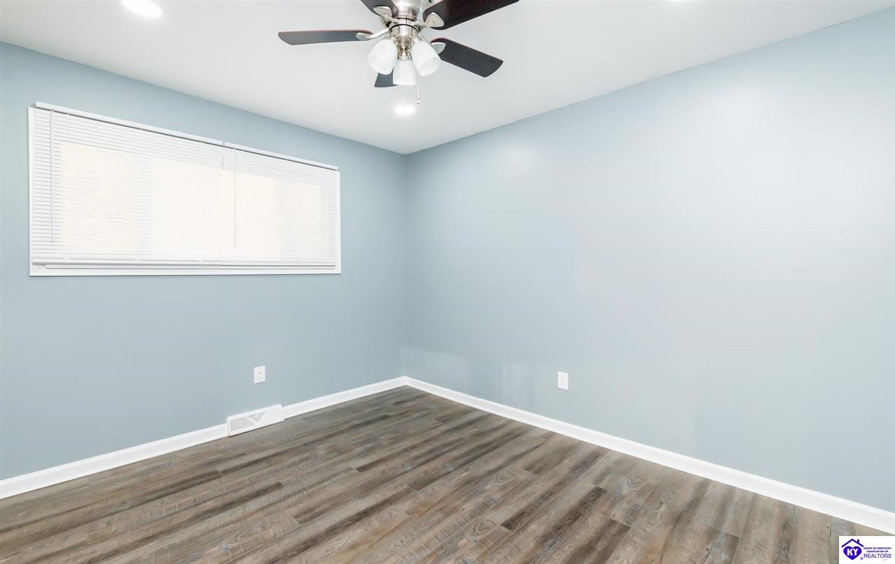 Listing Picture 160 Kentucky Circle Radcliff, KY 40160 MLS HK24004124