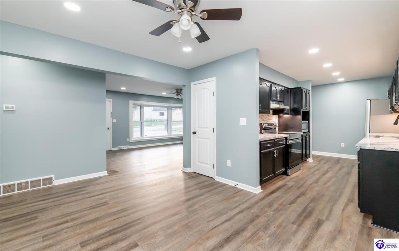 Listing Picture 160 Kentucky Circle Radcliff, KY 40160 MLS HK24004124