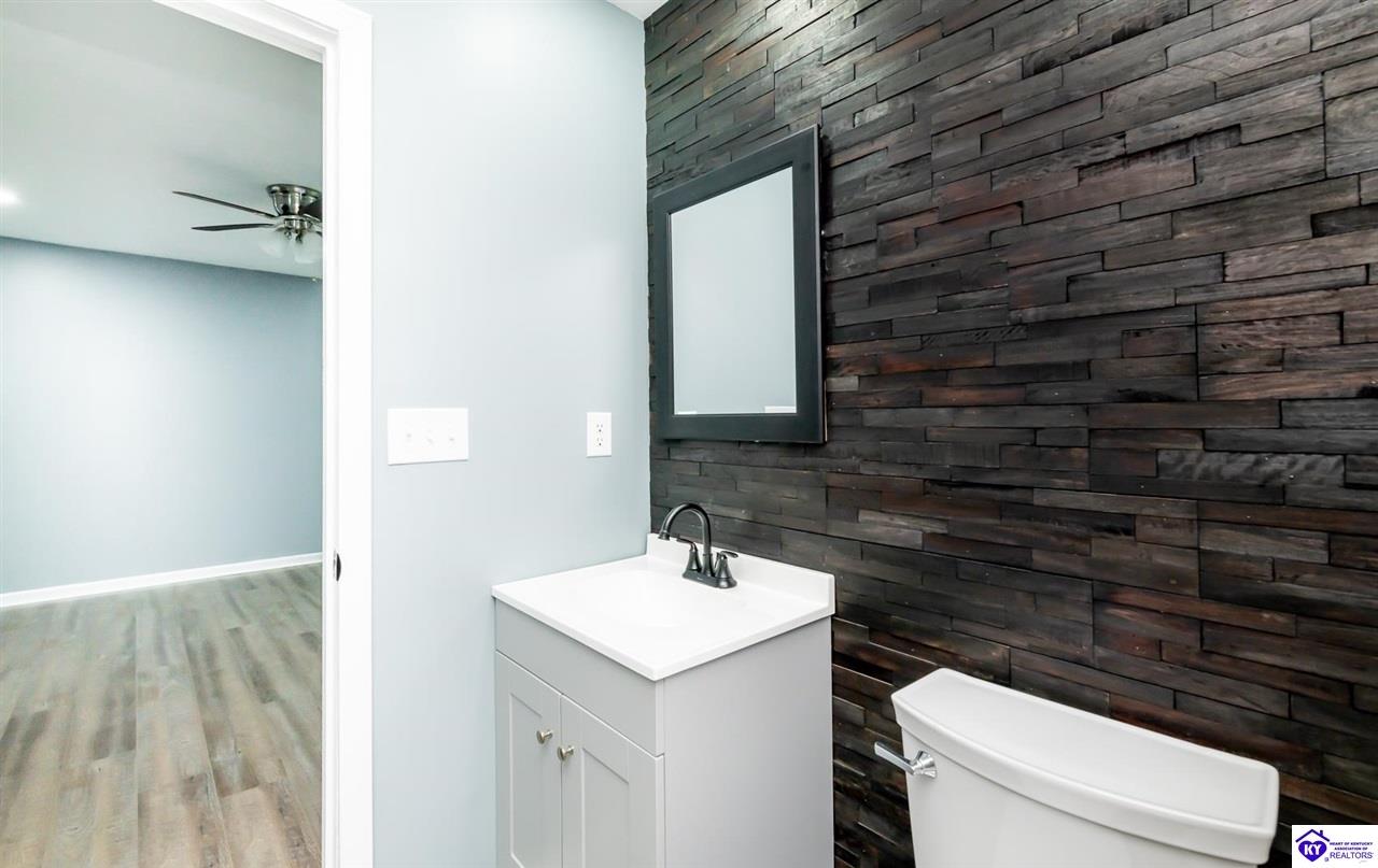 Listing Picture 160 Kentucky Circle Radcliff, KY 40160 MLS HK24004124