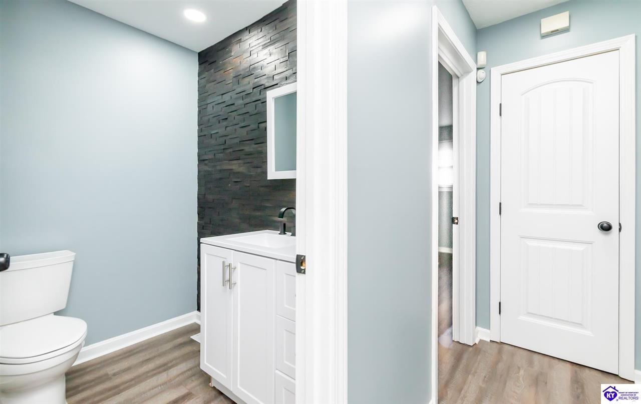 Listing Picture 160 Kentucky Circle Radcliff, KY 40160 MLS HK24004124