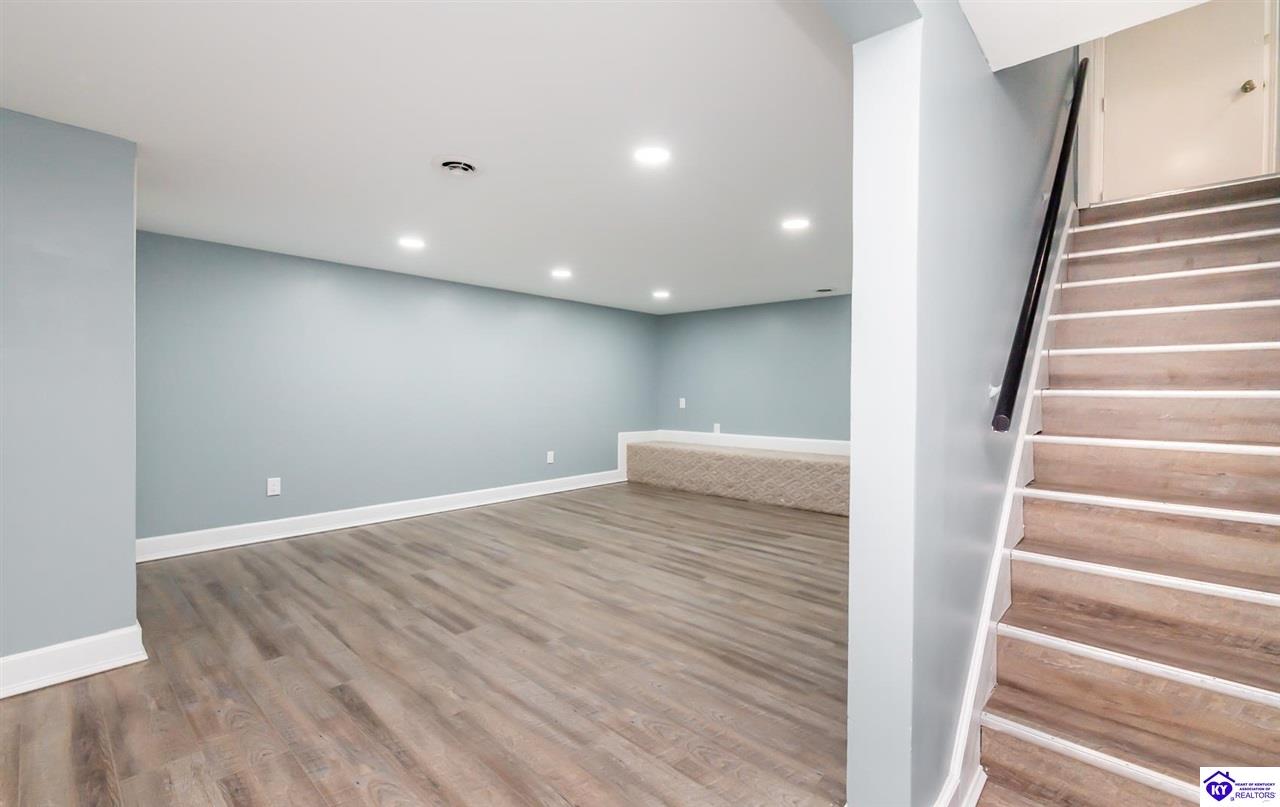 Listing Picture 160 Kentucky Circle Radcliff, KY 40160 MLS HK24004124