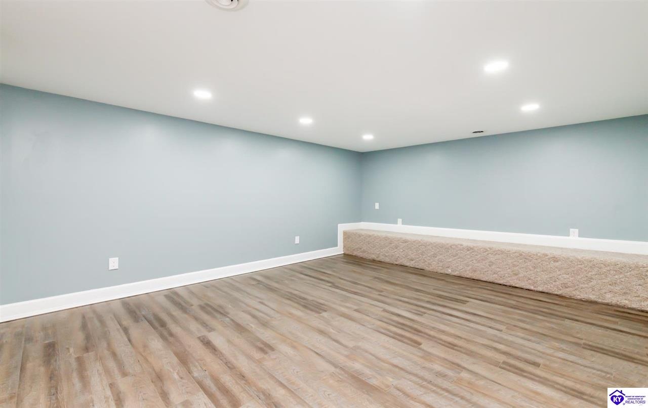 Listing Picture 160 Kentucky Circle Radcliff, KY 40160 MLS HK24004124