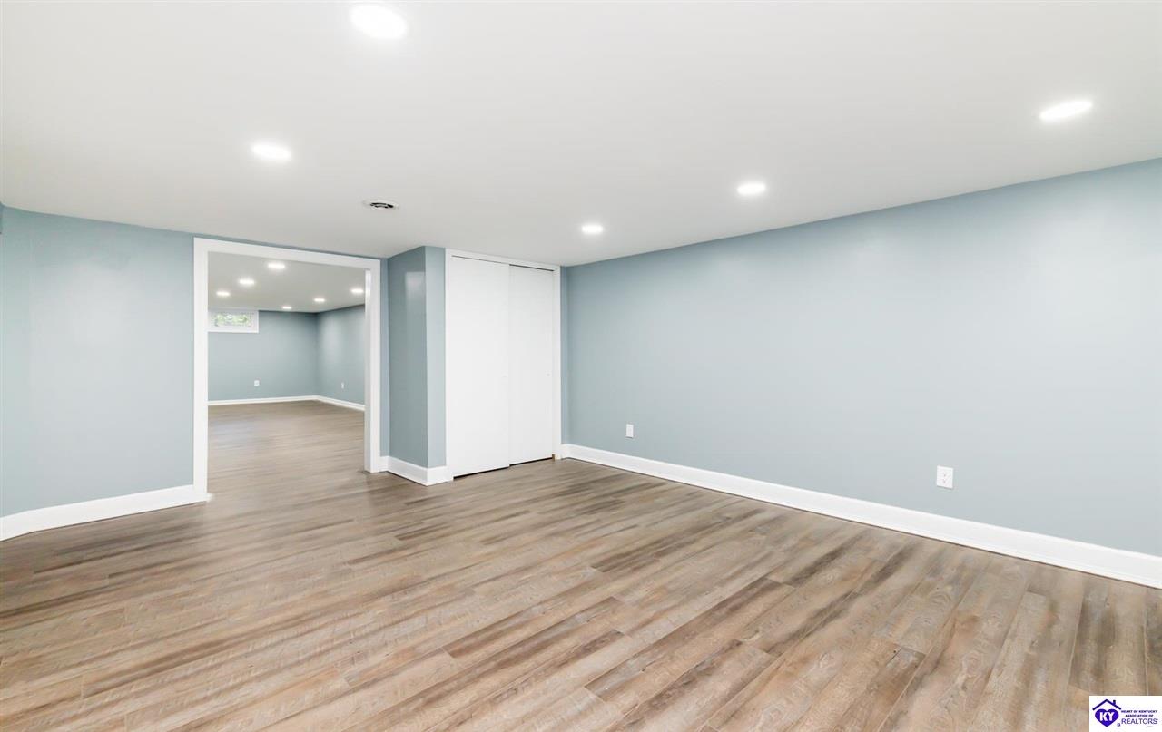 Listing Picture 160 Kentucky Circle Radcliff, KY 40160 MLS HK24004124