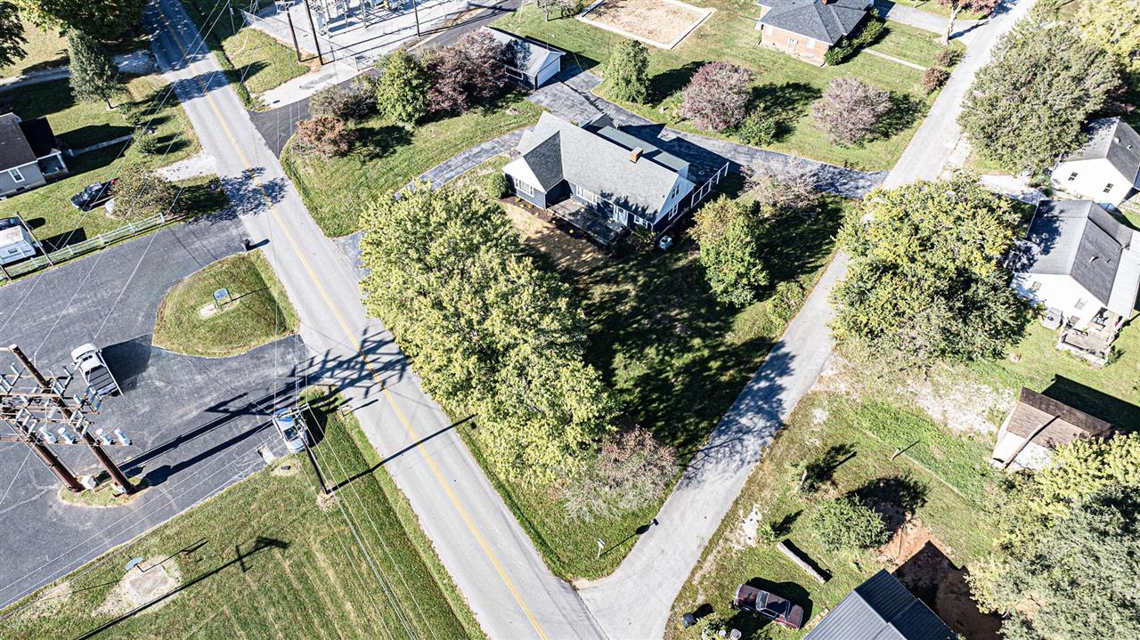 507 Robin Road