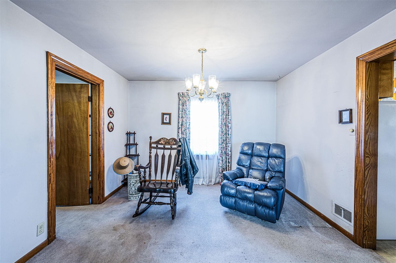 507 Robin Road