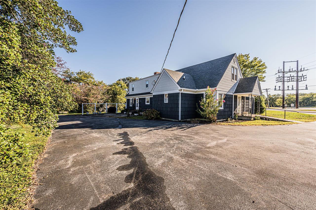 507 Robin Road
