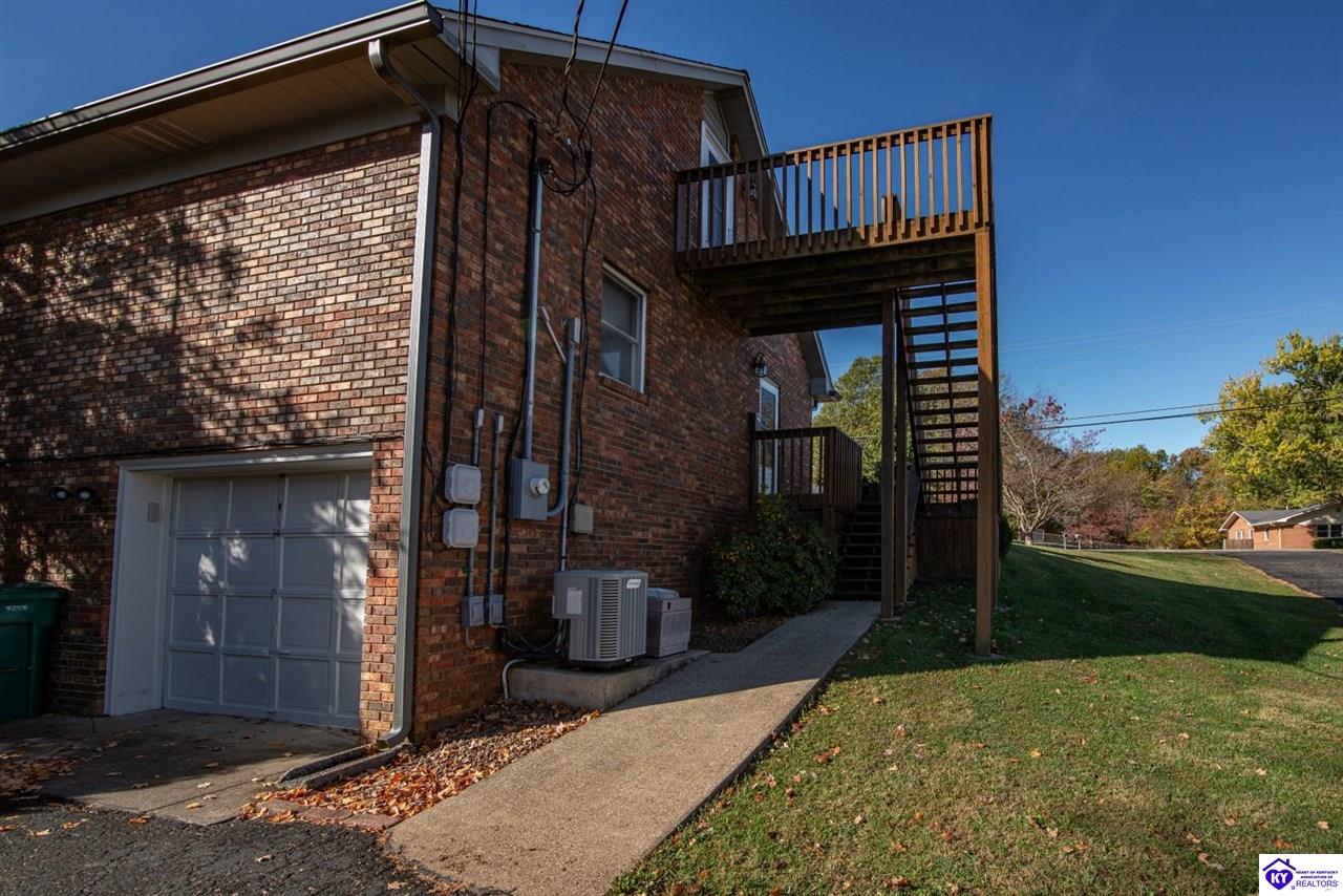 Listing Picture 864 Hillcrest Drive Radcliff, KY 40160 MLS HK24004147