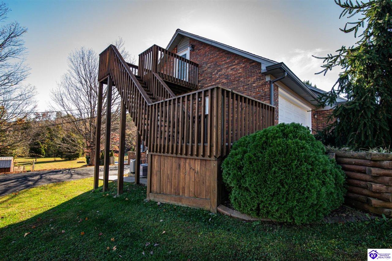 Listing Picture 864 Hillcrest Drive Radcliff, KY 40160 MLS HK24004147