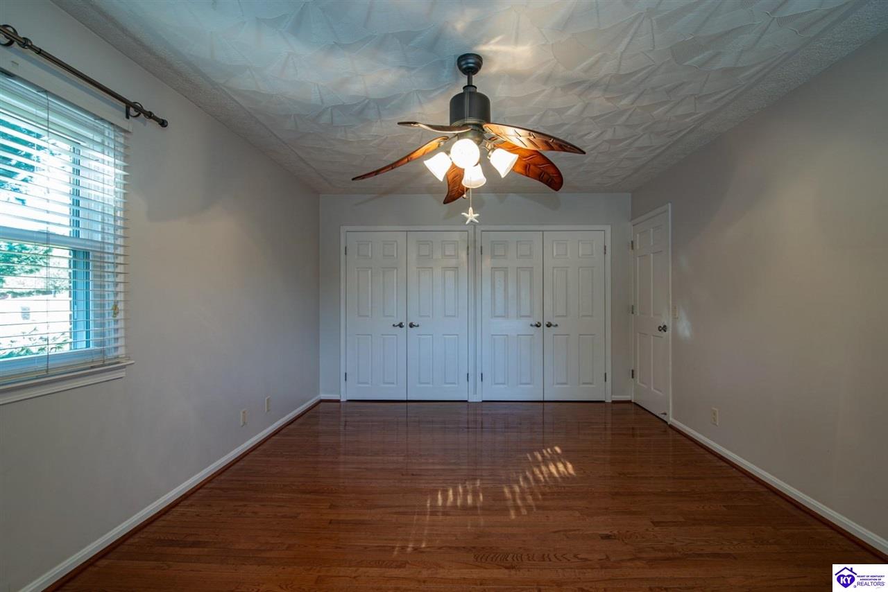 Listing Picture 864 Hillcrest Drive Radcliff, KY 40160 MLS HK24004147