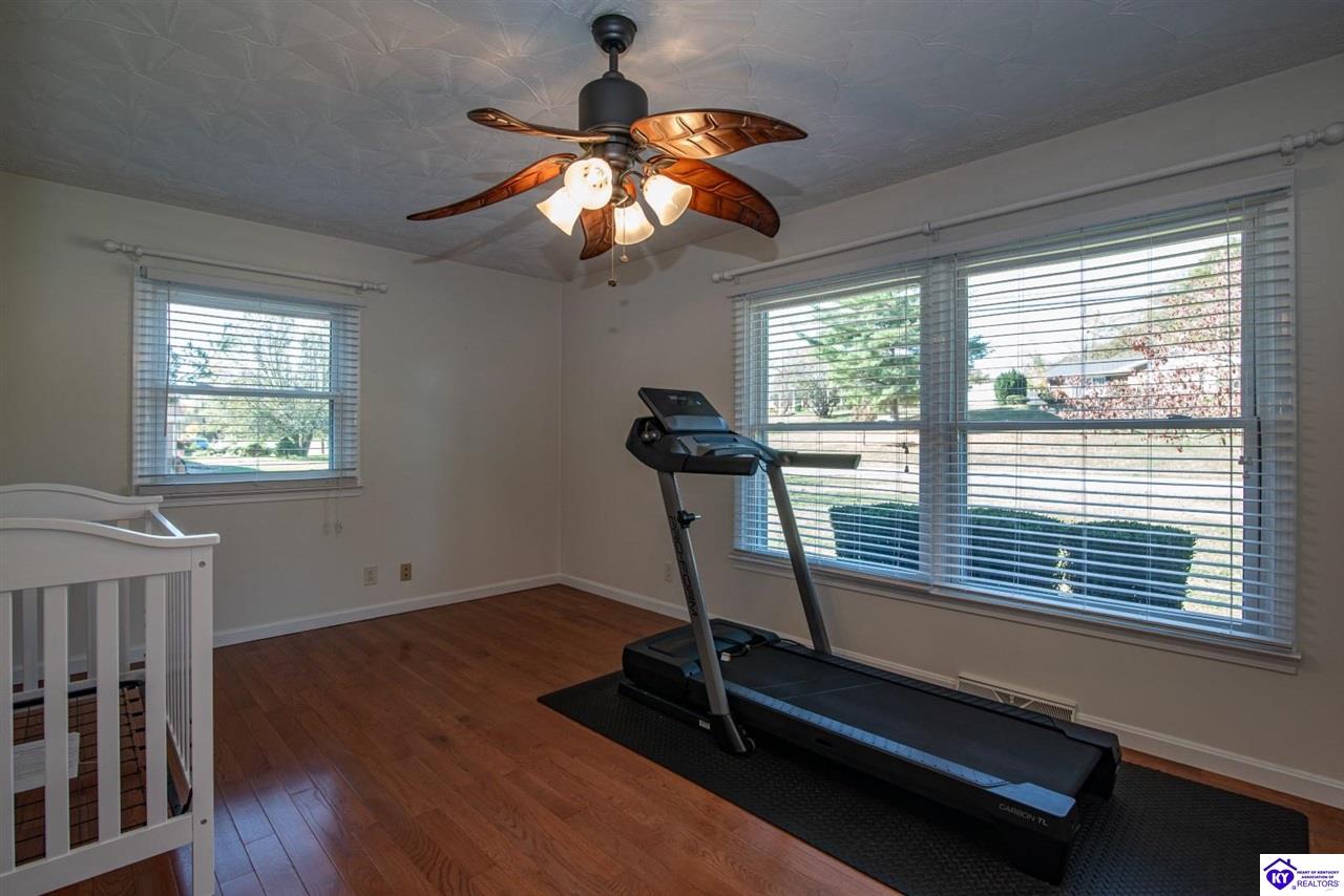 Listing Picture 864 Hillcrest Drive Radcliff, KY 40160 MLS HK24004147