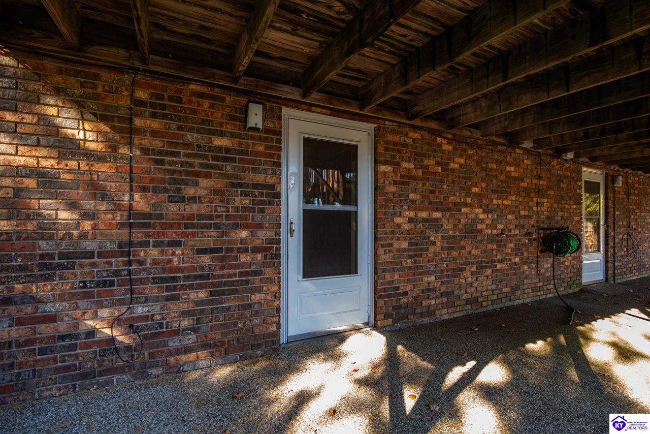 Listing Picture 864 Hillcrest Drive Radcliff, KY 40160 MLS HK24004147