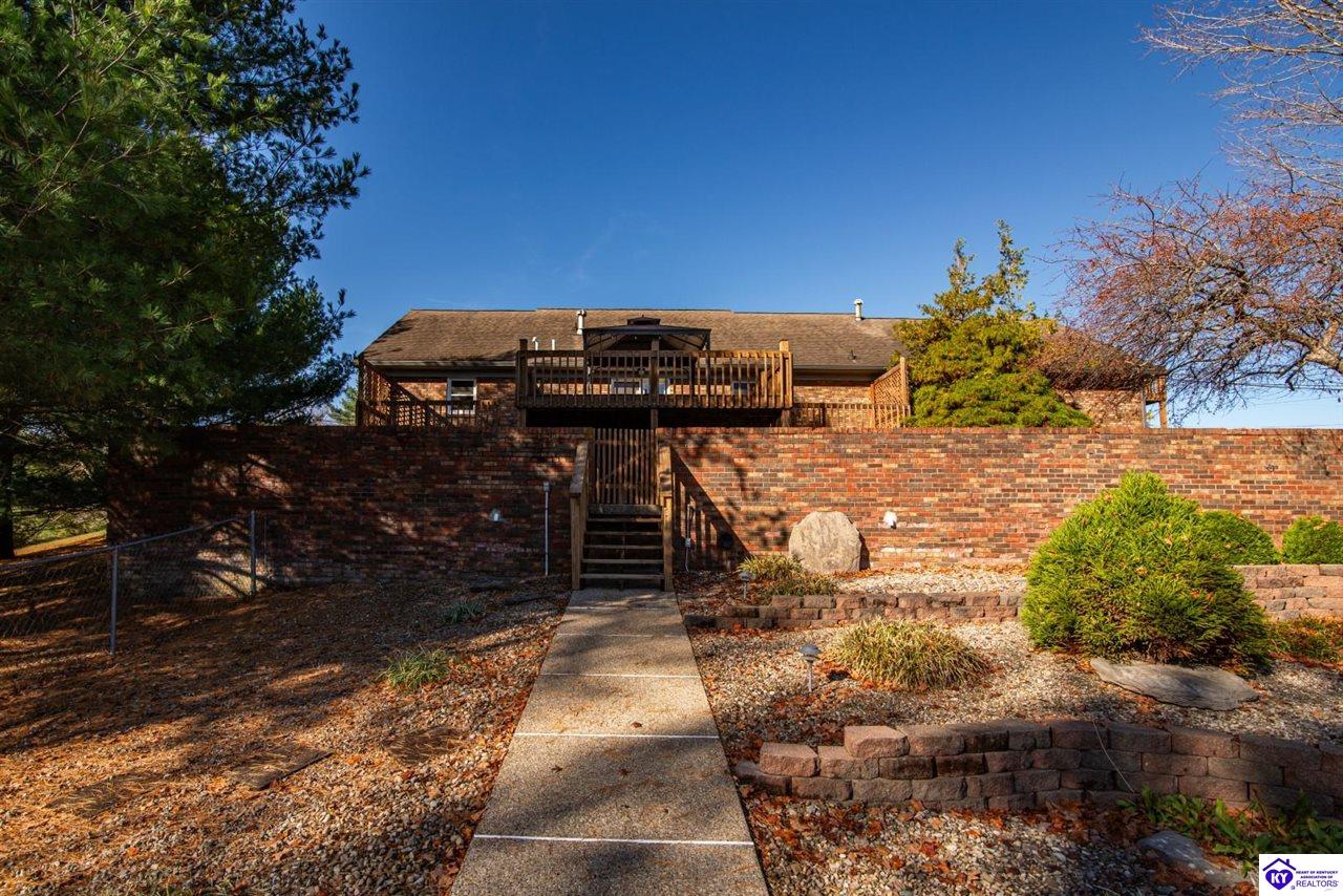 Listing Picture 864 Hillcrest Drive Radcliff, KY 40160 MLS HK24004147