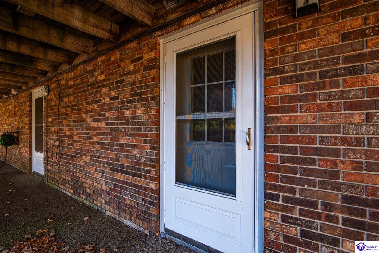 Listing Picture 864 Hillcrest Drive Radcliff, KY 40160 MLS HK24004147