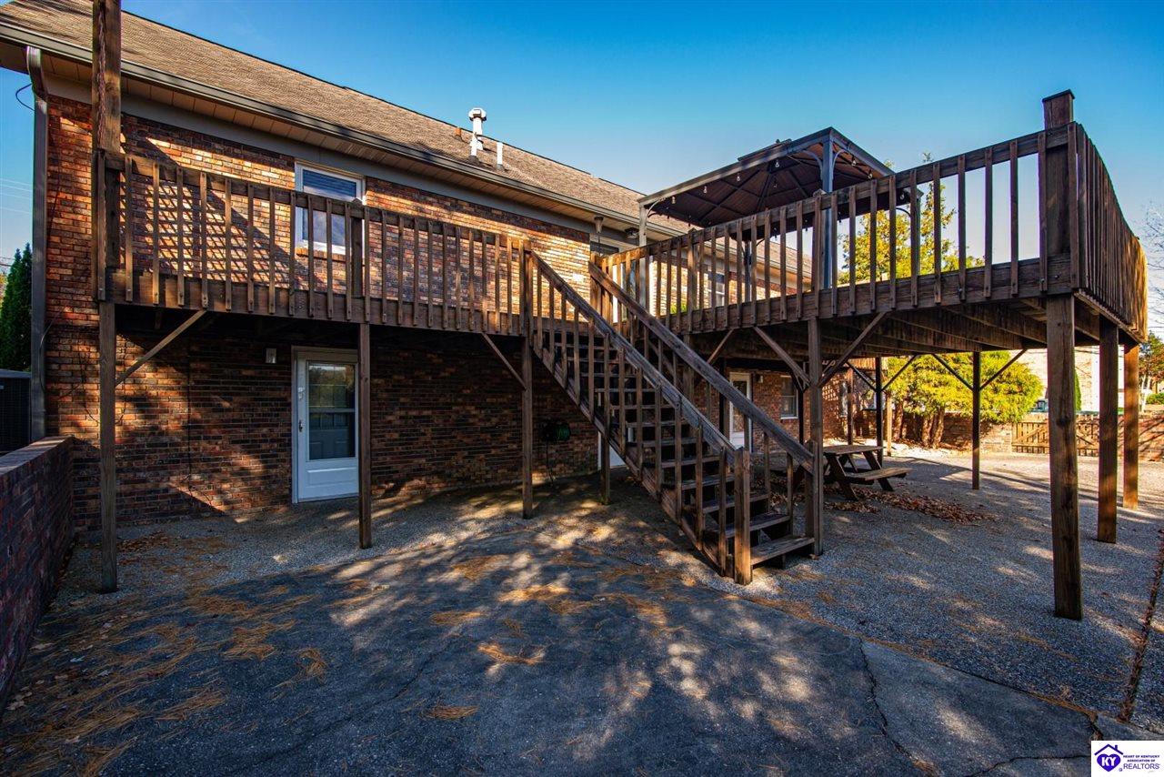 Listing Picture 864 Hillcrest Drive Radcliff, KY 40160 MLS HK24004147