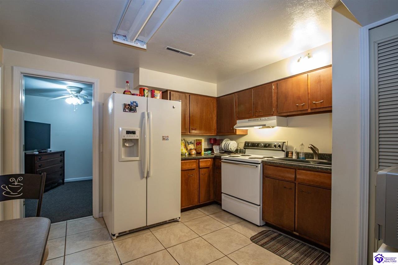 Listing Picture 864 Hillcrest Drive Radcliff, KY 40160 MLS HK24004147