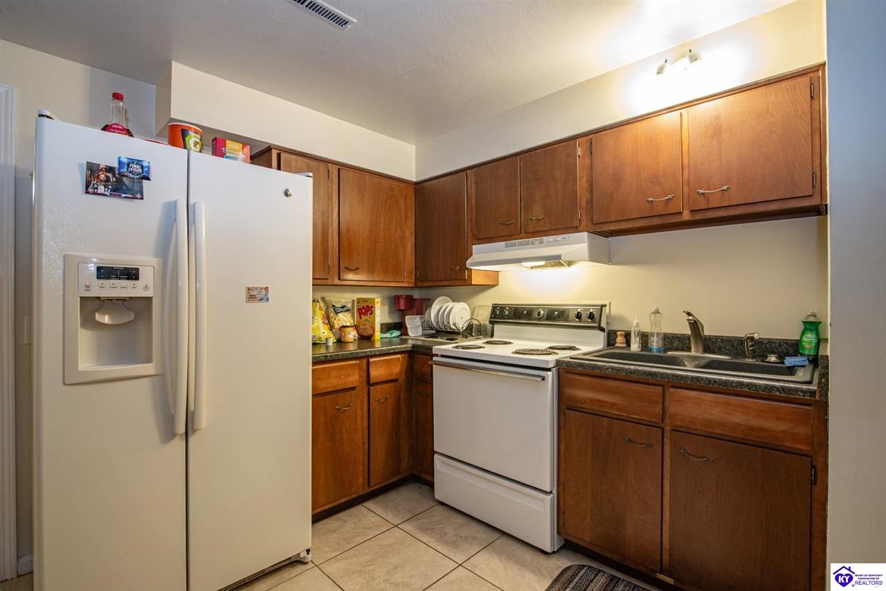 Listing Picture 864 Hillcrest Drive Radcliff, KY 40160 MLS HK24004147