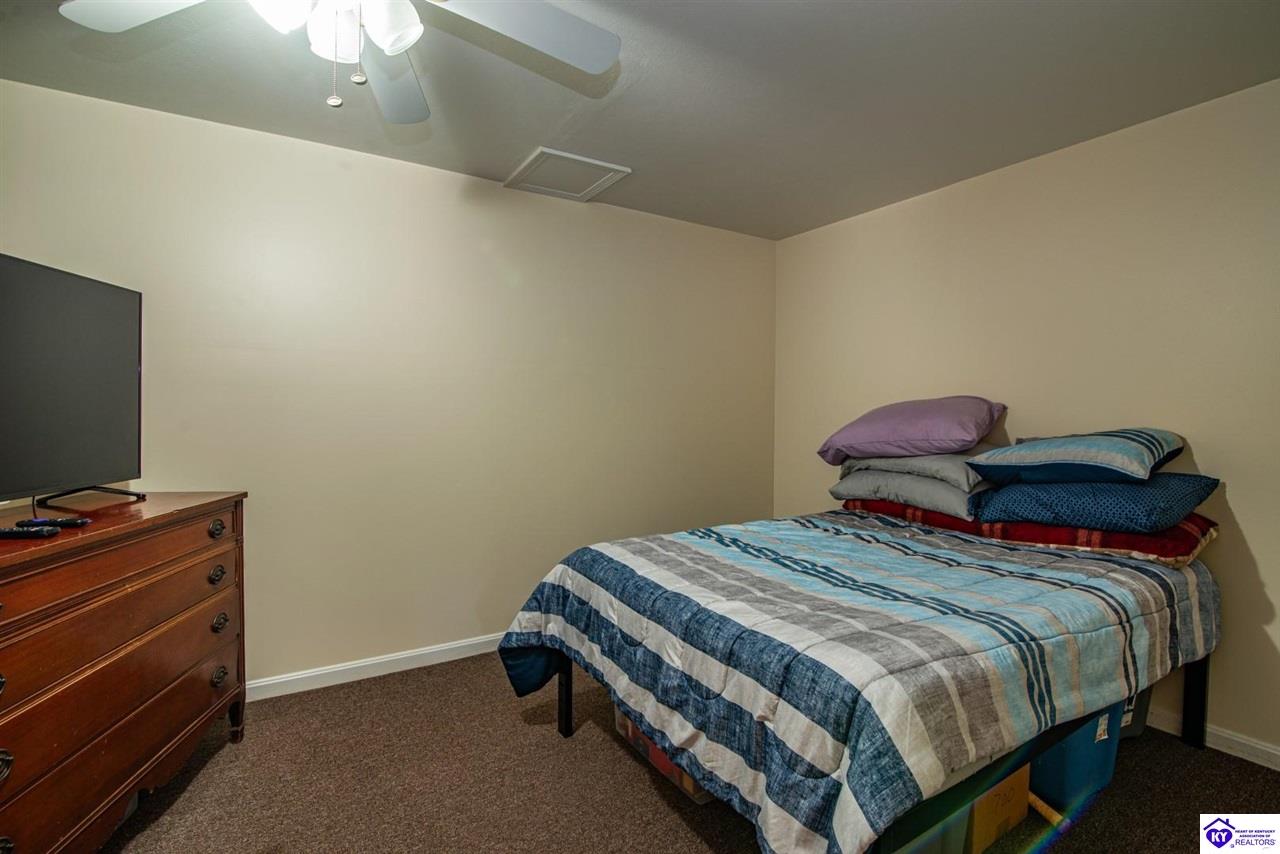 Listing Picture 864 Hillcrest Drive Radcliff, KY 40160 MLS HK24004147