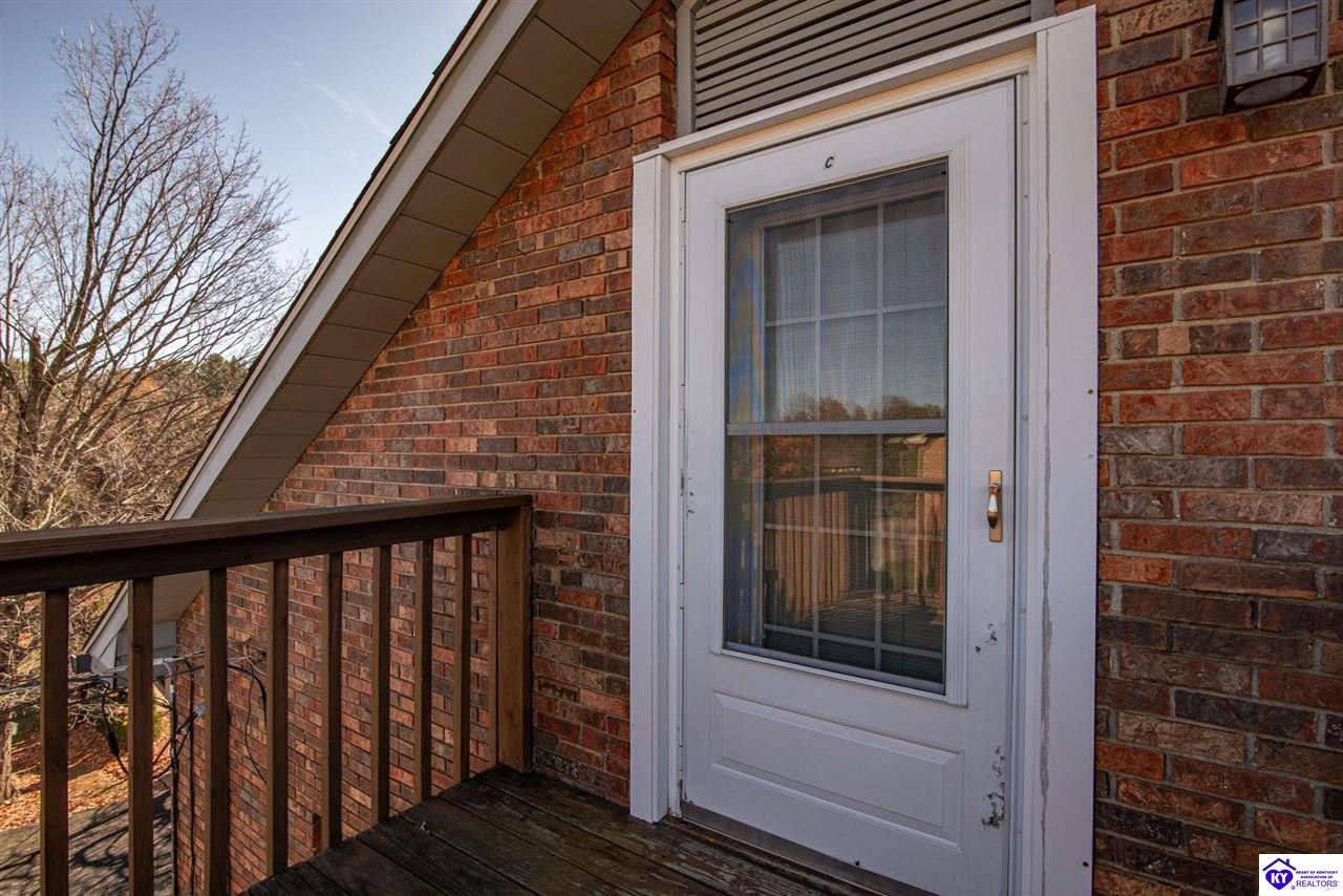 Listing Picture 864 Hillcrest Drive Radcliff, KY 40160 MLS HK24004147