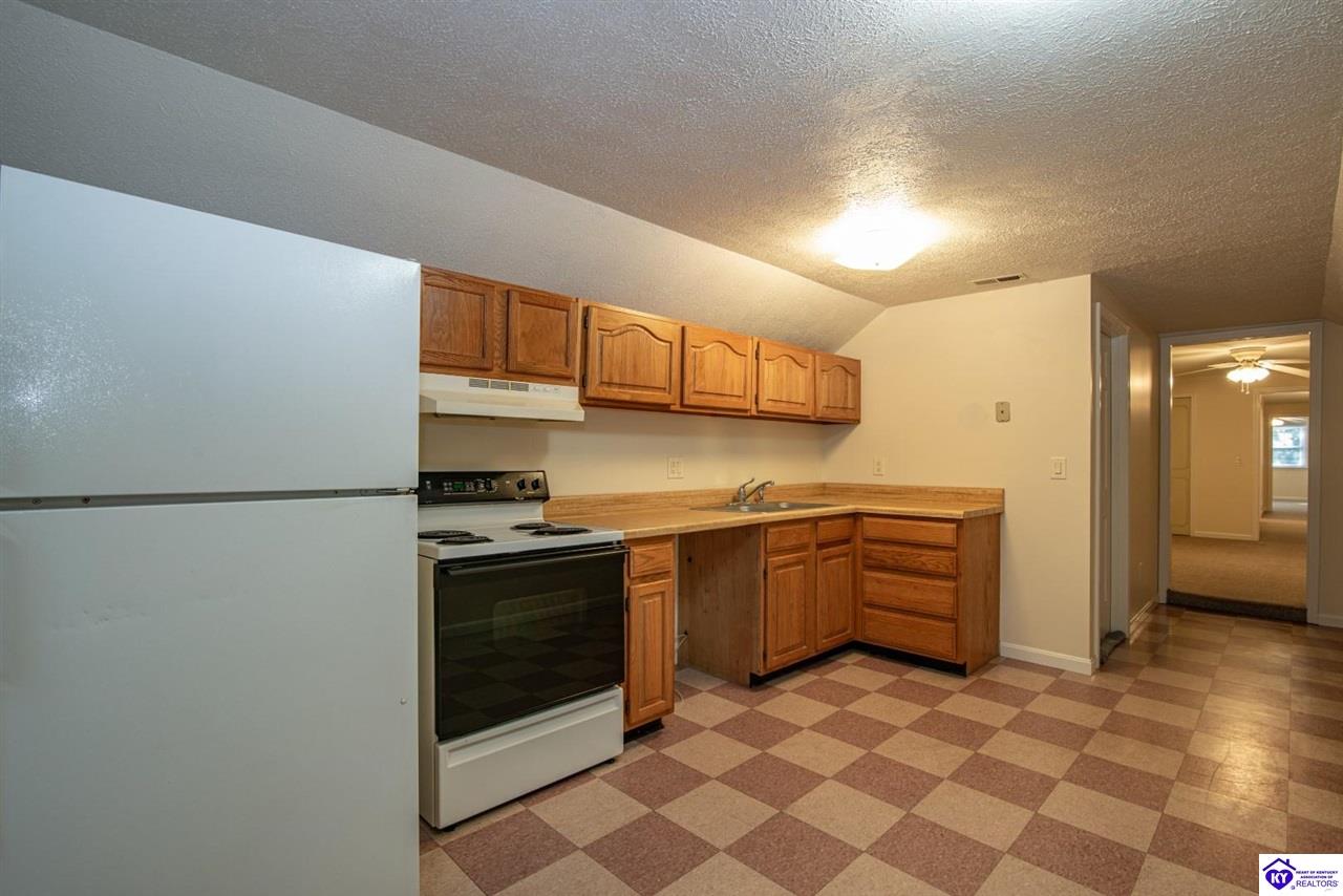 Listing Picture 864 Hillcrest Drive Radcliff, KY 40160 MLS HK24004147