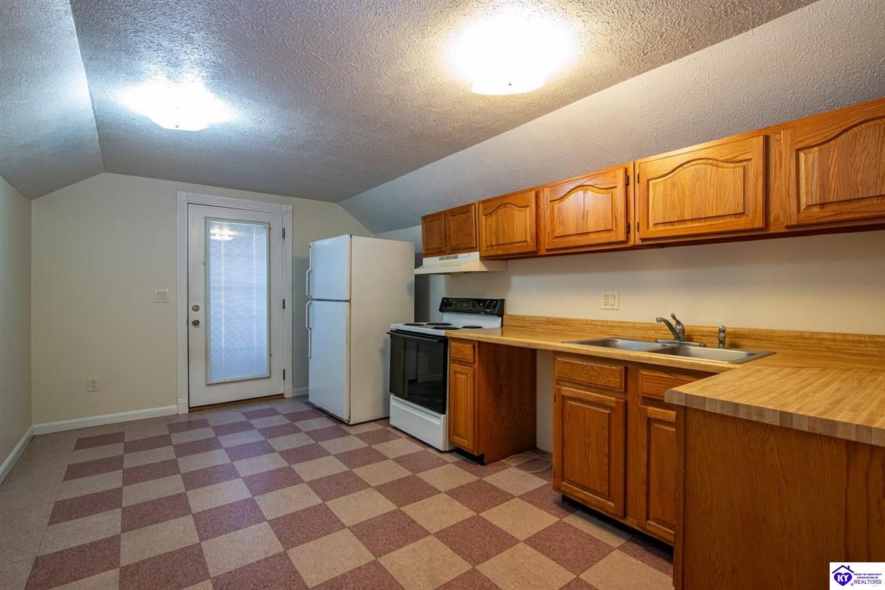 Listing Picture 864 Hillcrest Drive Radcliff, KY 40160 MLS HK24004147