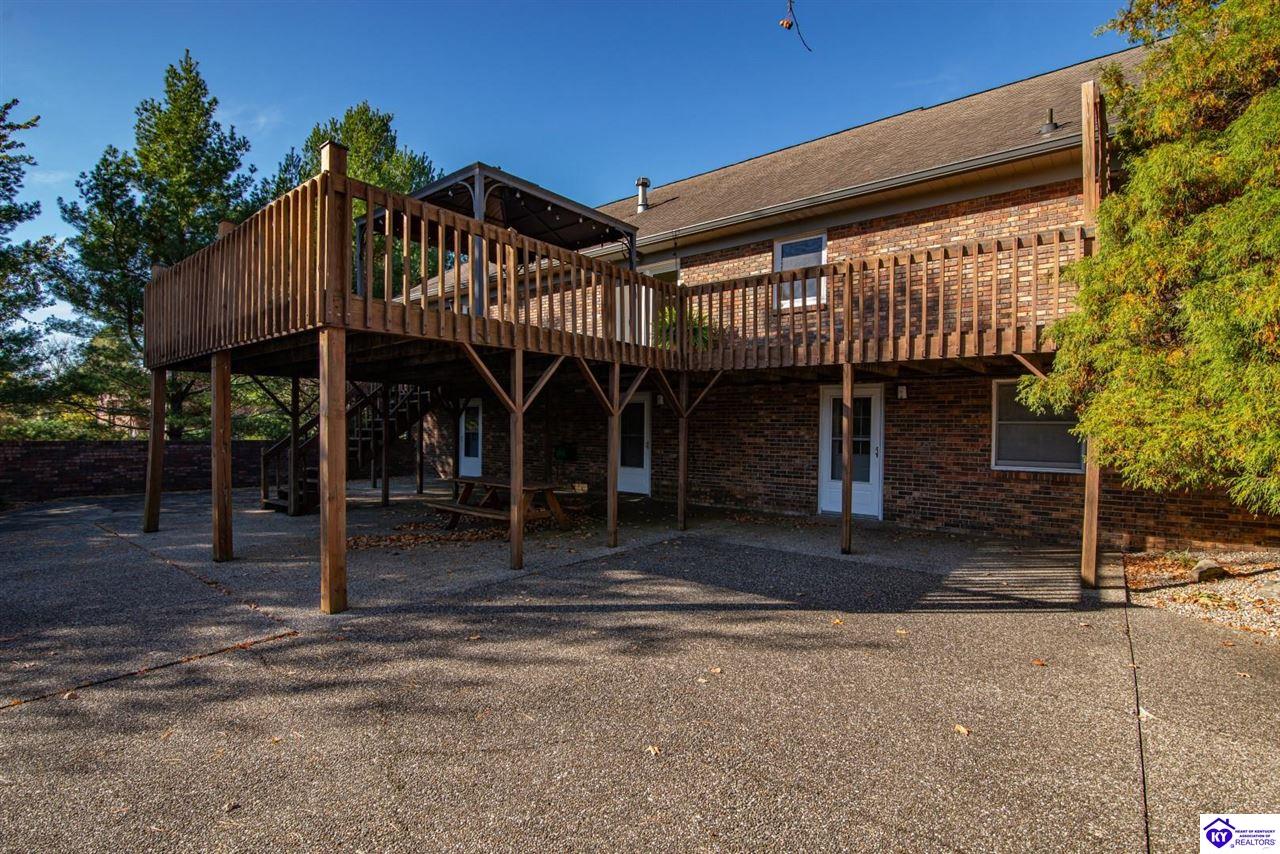 Listing Picture 864 Hillcrest Drive Radcliff, KY 40160 MLS HK24004147