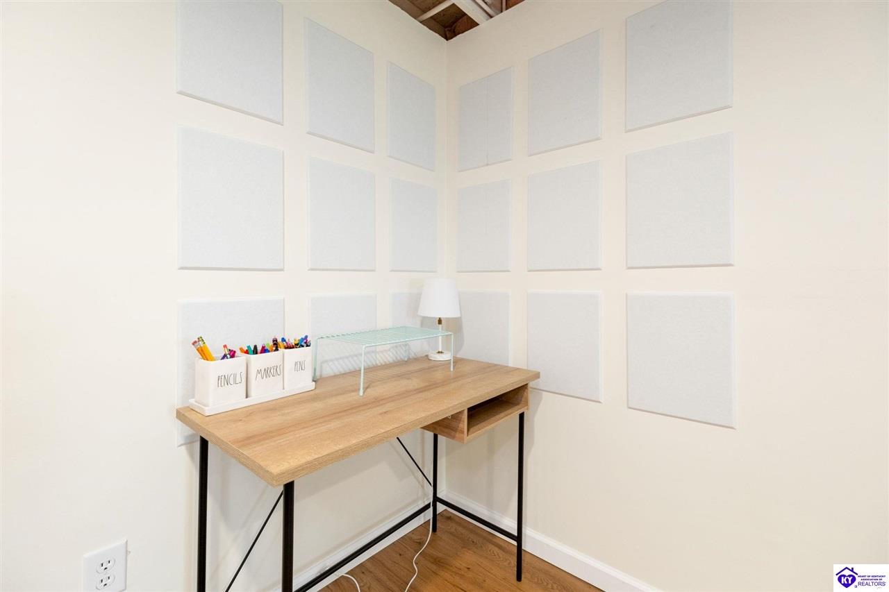 Listing Picture 104 Grapevine Court Elizabethtown, KY 42701 MLS HK24004159