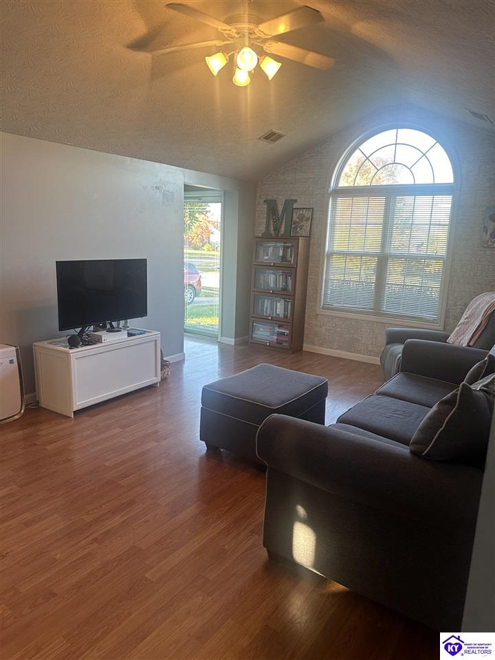 Listing Picture 277 Forest Ridge Drive Mount Washington, KY 40047 MLS HK24004163