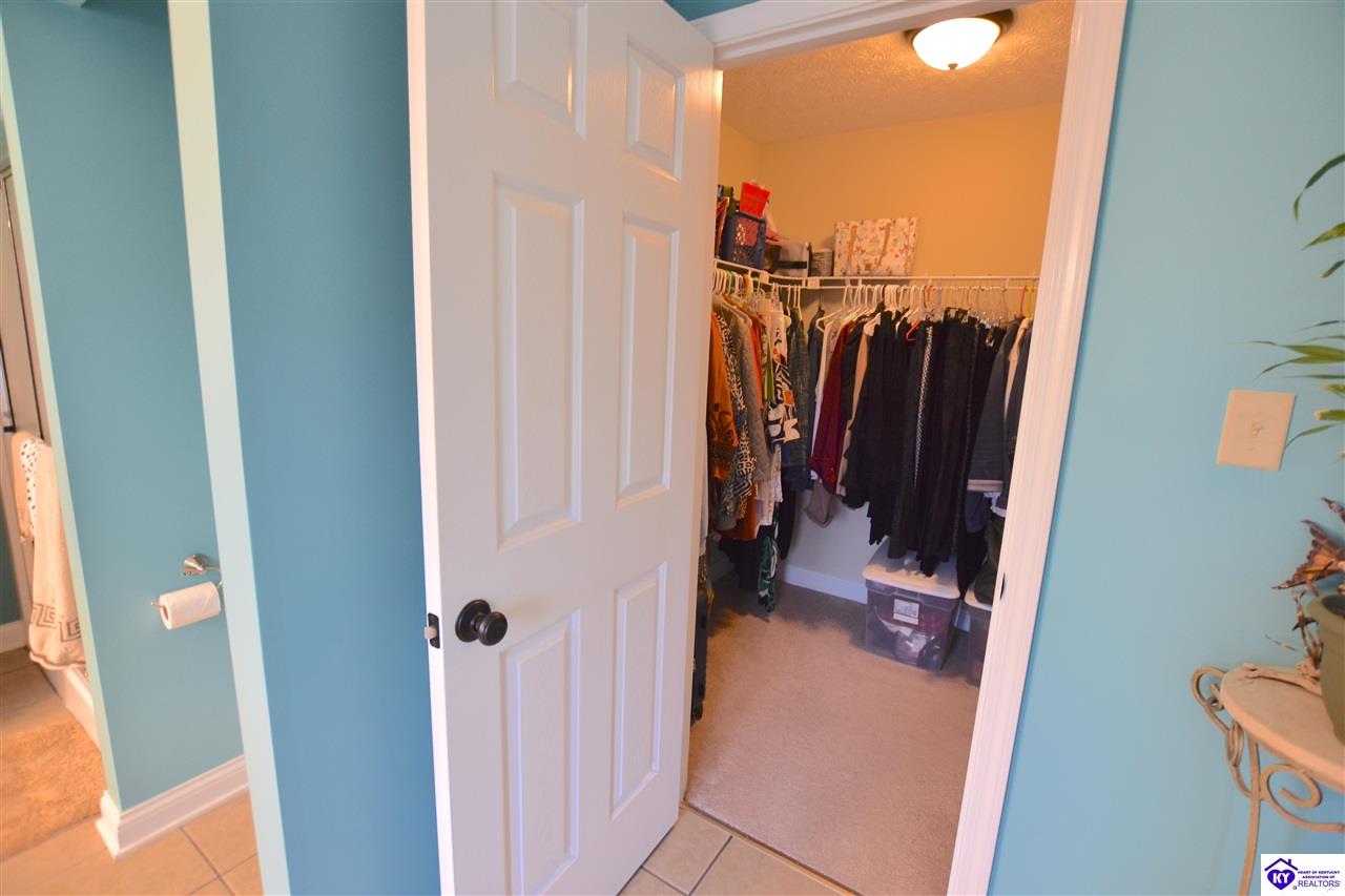 Listing Picture 351 Graceland Trail Elizabethtown, KY 42701 MLS HK24004174