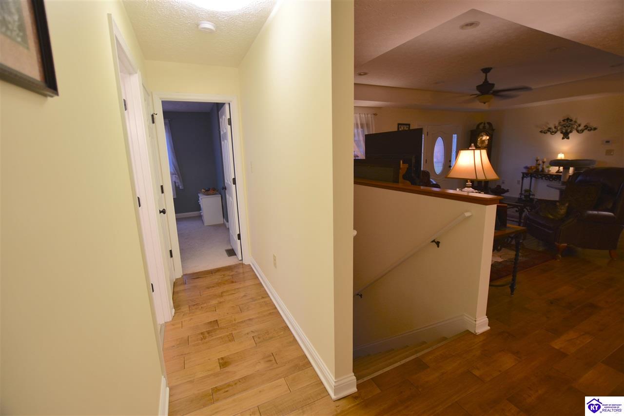 Listing Picture 351 Graceland Trail Elizabethtown, KY 42701 MLS HK24004174