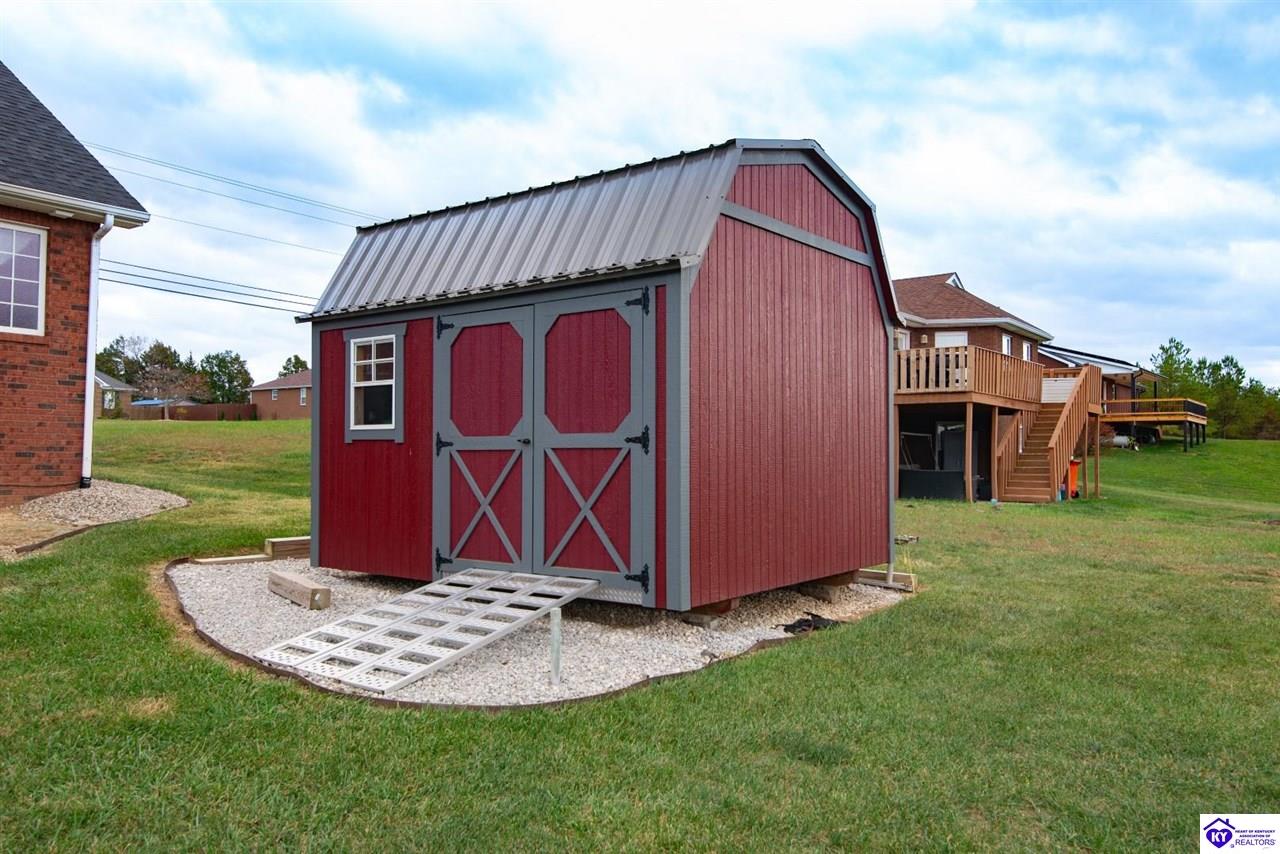 Listing Picture 351 Graceland Trail Elizabethtown, KY 42701 MLS HK24004174