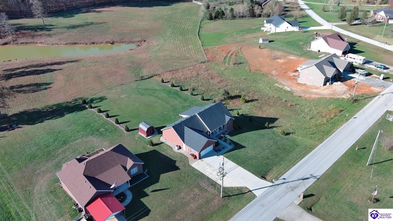 Listing Picture 351 Graceland Trail Elizabethtown, KY 42701 MLS HK24004174