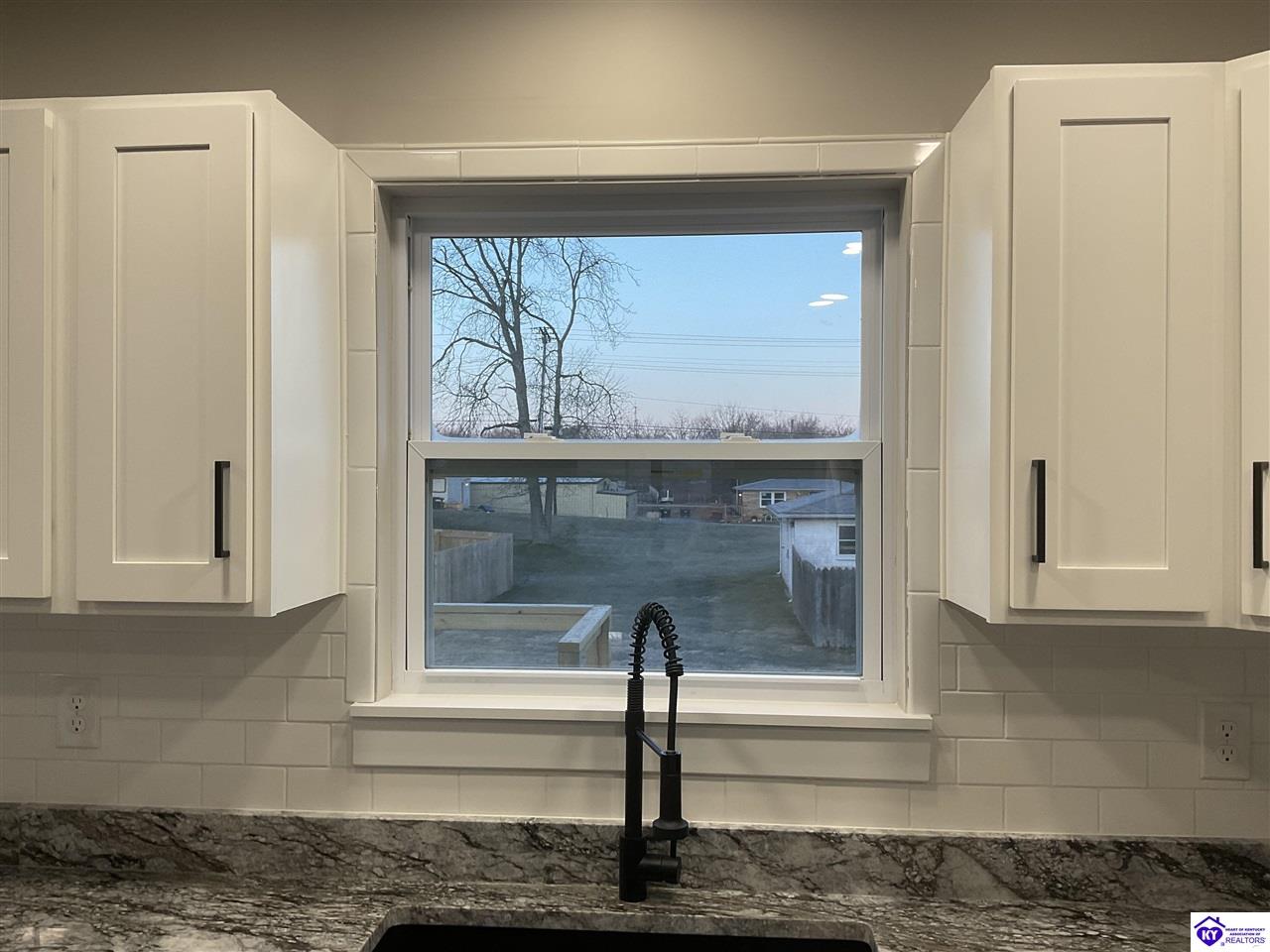 Listing Picture 205 Peck Street Vine Grove, KY 40175 MLS HK24004192