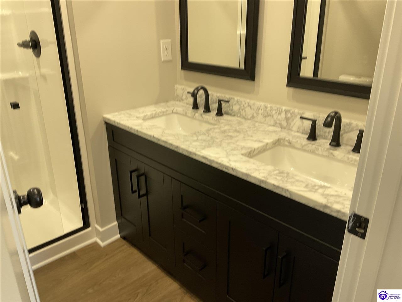 Listing Picture 205 Peck Street Vine Grove, KY 40175 MLS HK24004192