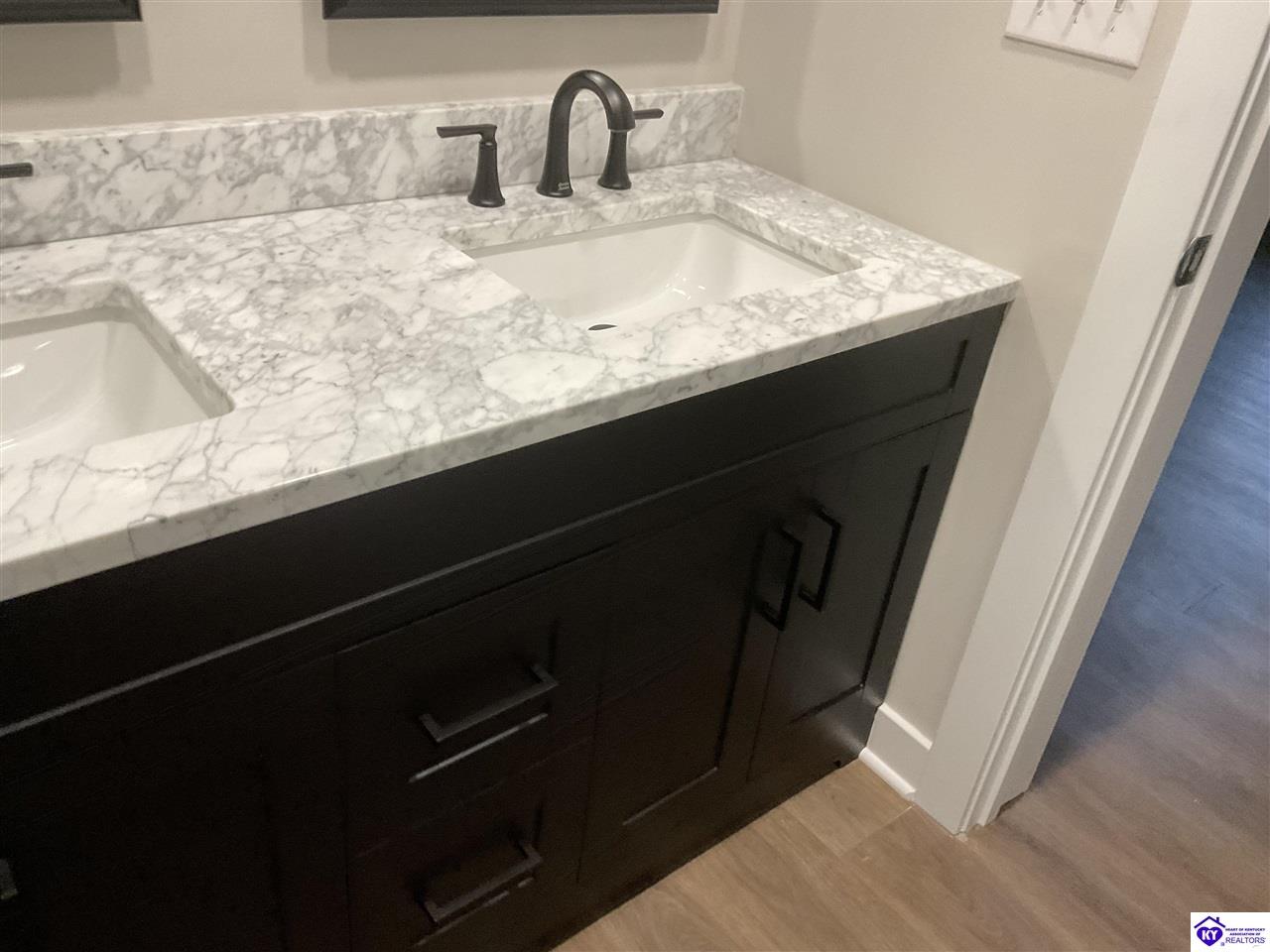 Listing Picture 205 Peck Street Vine Grove, KY 40175 MLS HK24004192