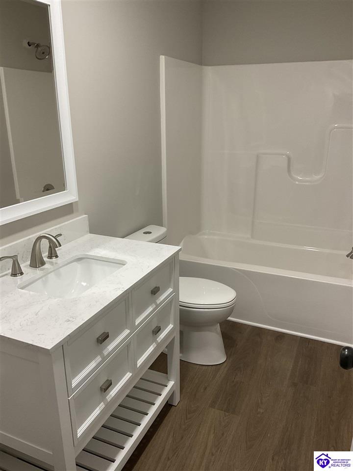 Listing Picture 205 Peck Street Vine Grove, KY 40175 MLS HK24004192