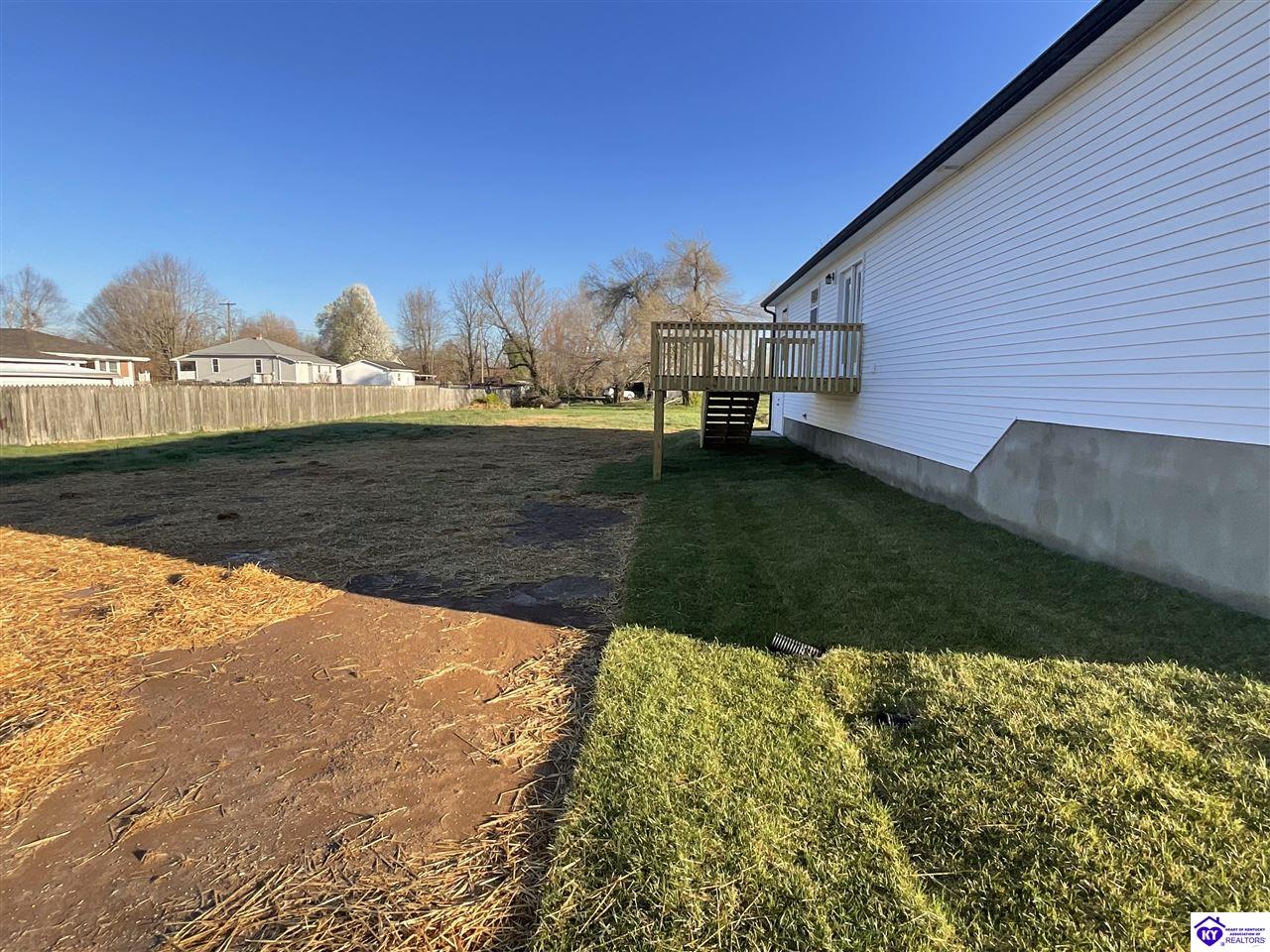 Listing Picture 205 Peck Street Vine Grove, KY 40175 MLS HK24004192