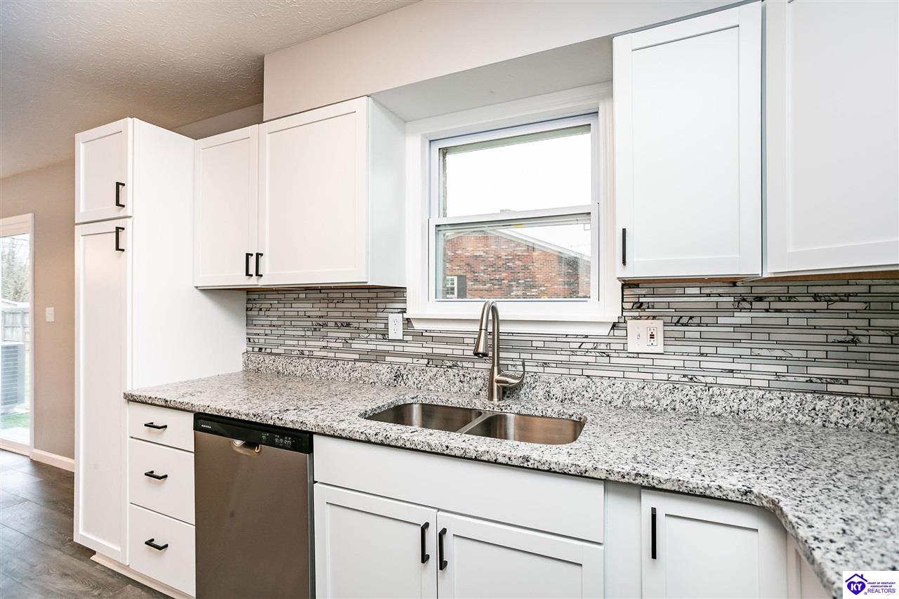 Listing Picture 100 Anderson Court Radcliff, KY 40160 MLS HK24004199