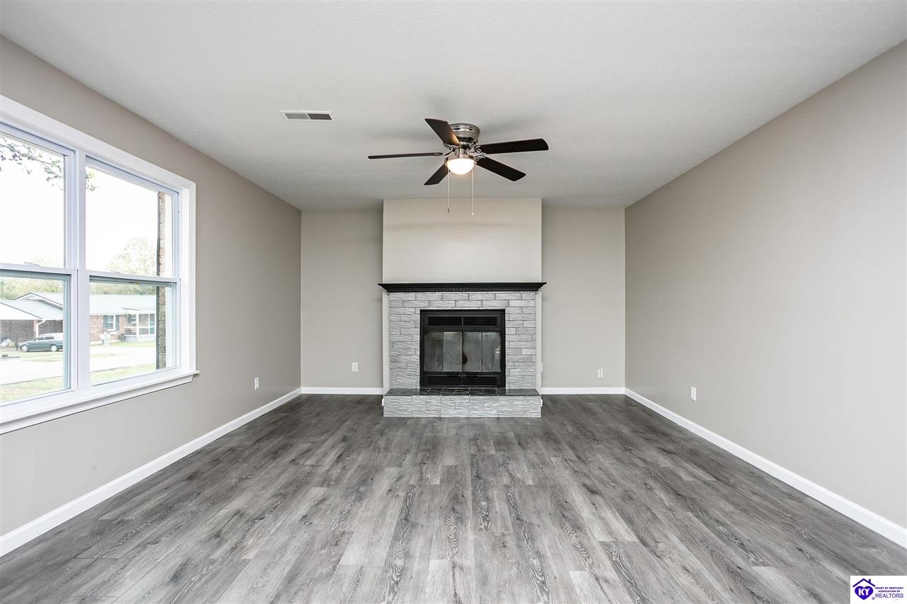 Listing Picture 100 Anderson Court Radcliff, KY 40160 MLS HK24004199