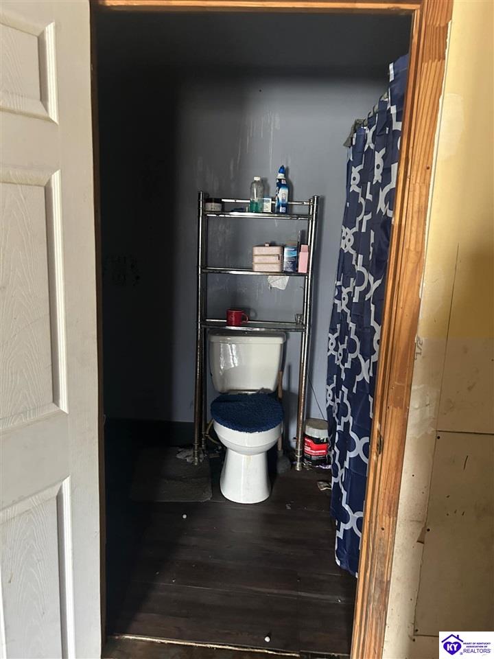 Listing Picture 9 Railroad Circle Bonnieville, KY 42713 MLS HK24004219