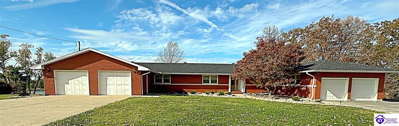 411 Lakeview DriveCampbellsville, KY 42718
