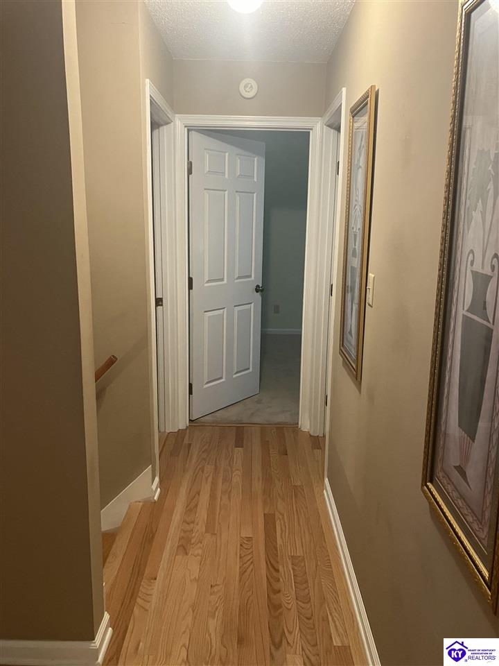 Listing Picture 902 Tyler Circle Elizabethtown, KY 42701 MLS HK24004242