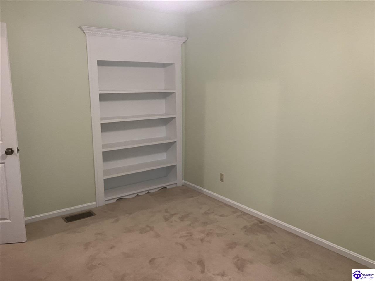 Listing Picture 902 Tyler Circle Elizabethtown, KY 42701 MLS HK24004242