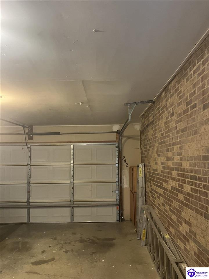 Listing Picture 902 Tyler Circle Elizabethtown, KY 42701 MLS HK24004242