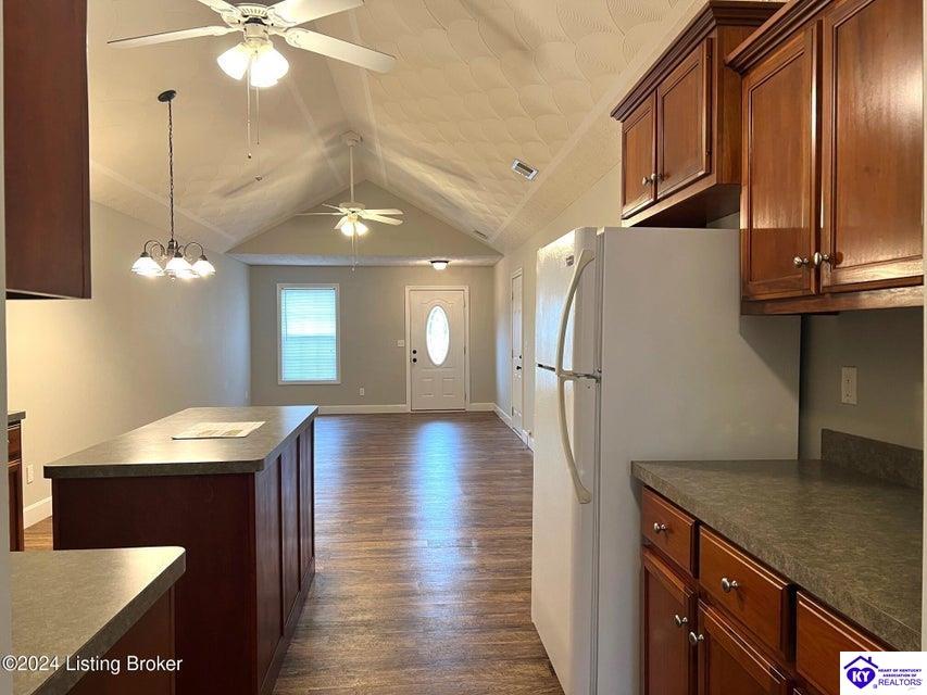 Listing Picture 206A Banjo Street Bardstown, KY 40004 MLS HK24004246