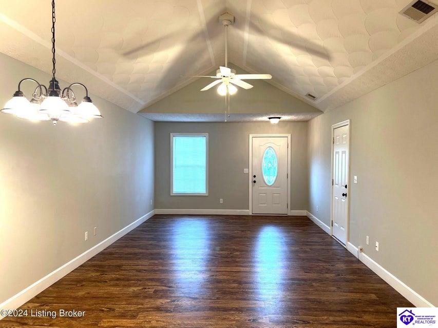 Listing Picture 206A Banjo Street Bardstown, KY 40004 MLS HK24004246