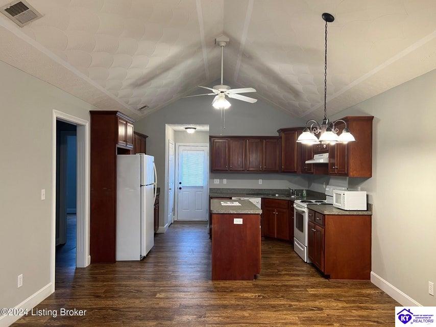 Listing Picture 206A Banjo Street Bardstown, KY 40004 MLS HK24004246