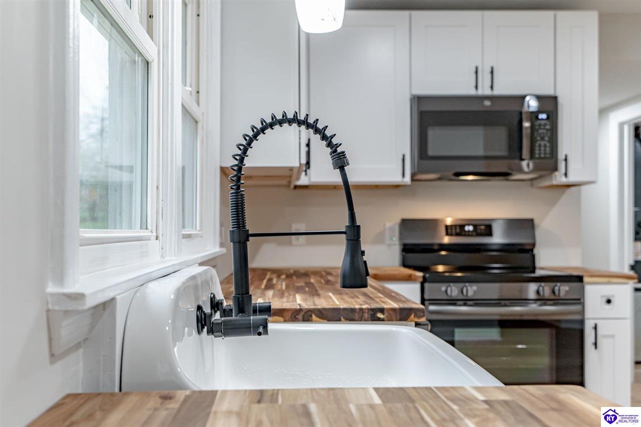 Listing Picture 82 Cedar Hill Drive Elizabethtown, KY 42701 MLS HK24004276